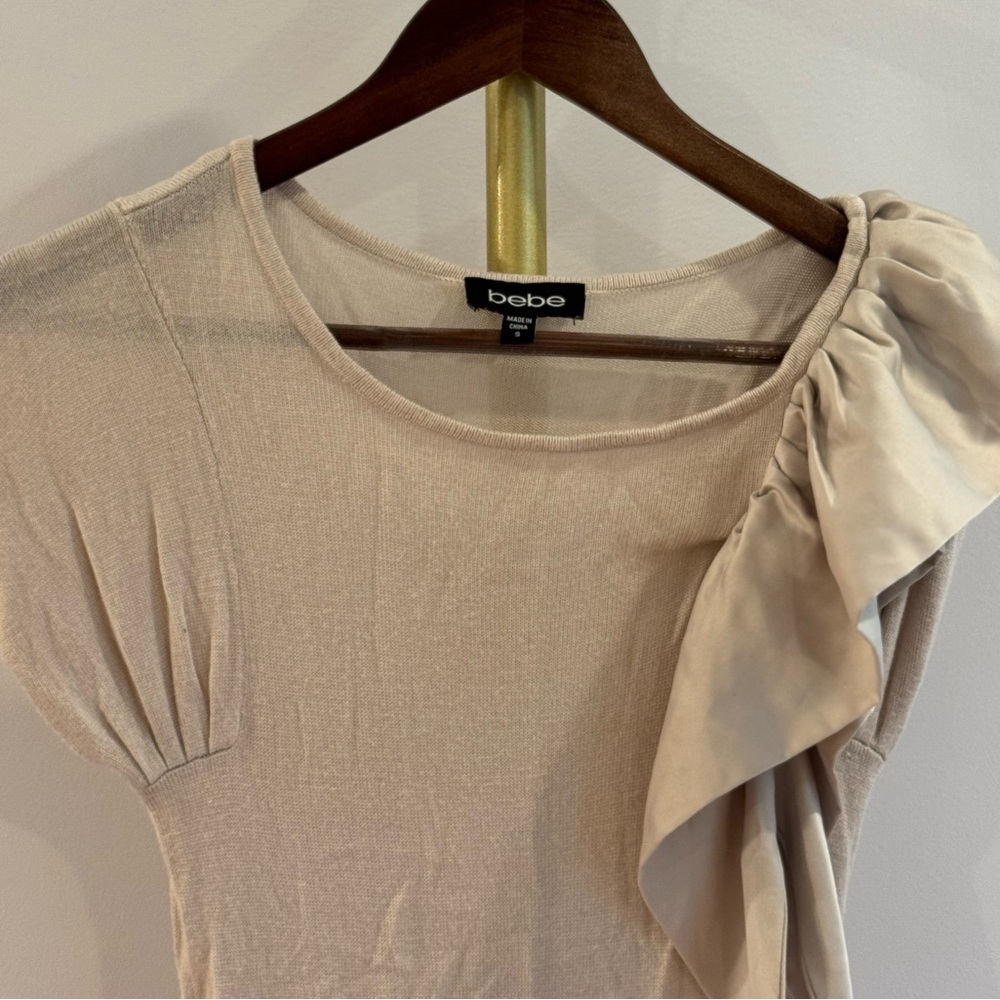 BEBE • Beige Ruffle-Shoulder Dress - Picture 3 of 8
